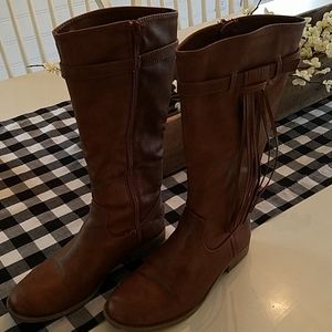 Justice calf boots with fringe
